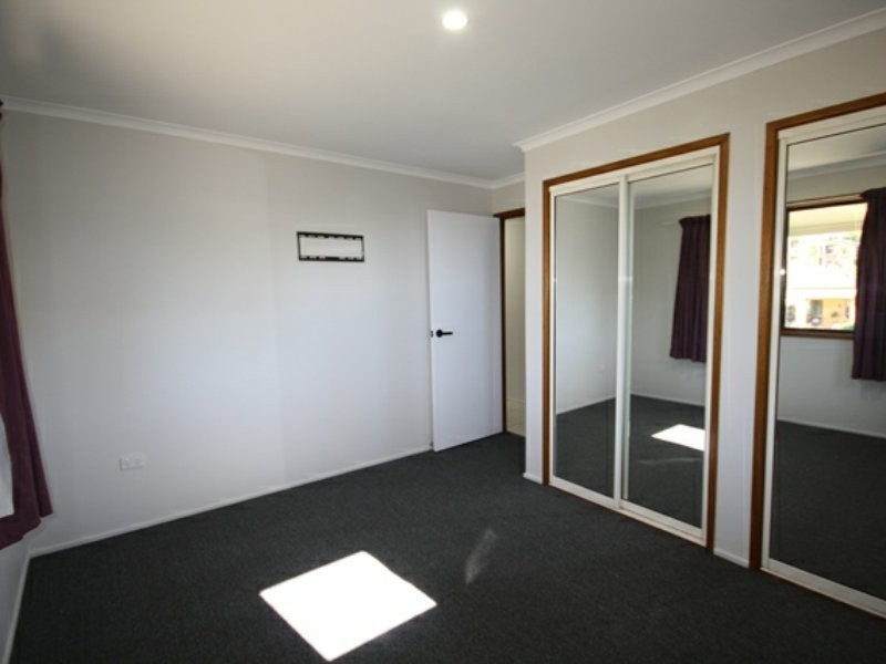 11 Aquarius Street, Clinton QLD 4680