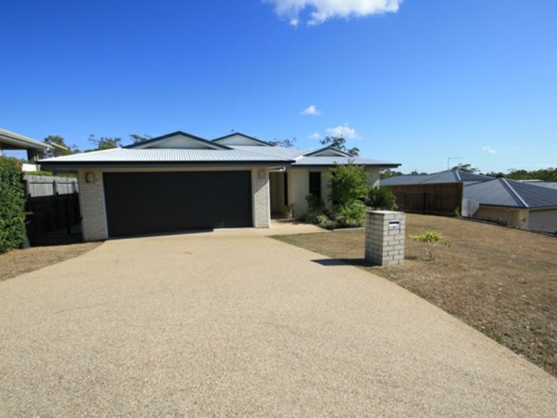 8 Cradle Drive, New Auckland QLD 4680