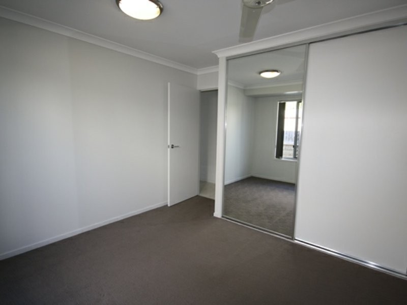 8 Cradle Drive, New Auckland QLD 4680