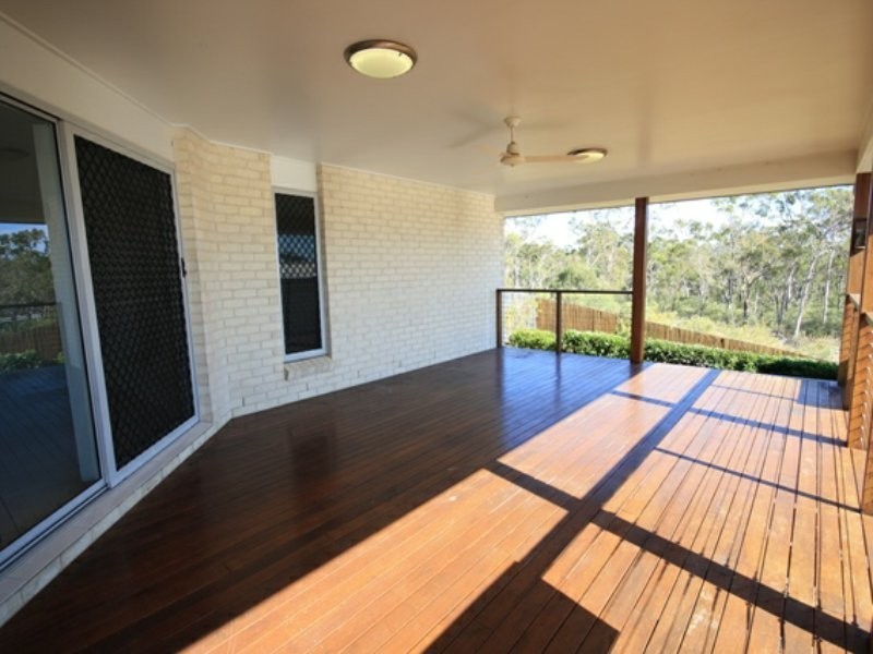 8 Cradle Drive, New Auckland QLD 4680