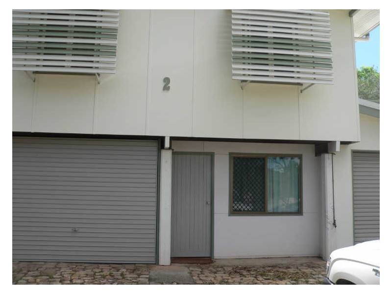 2 Boyne Crescent, West Gladstone QLD 4680