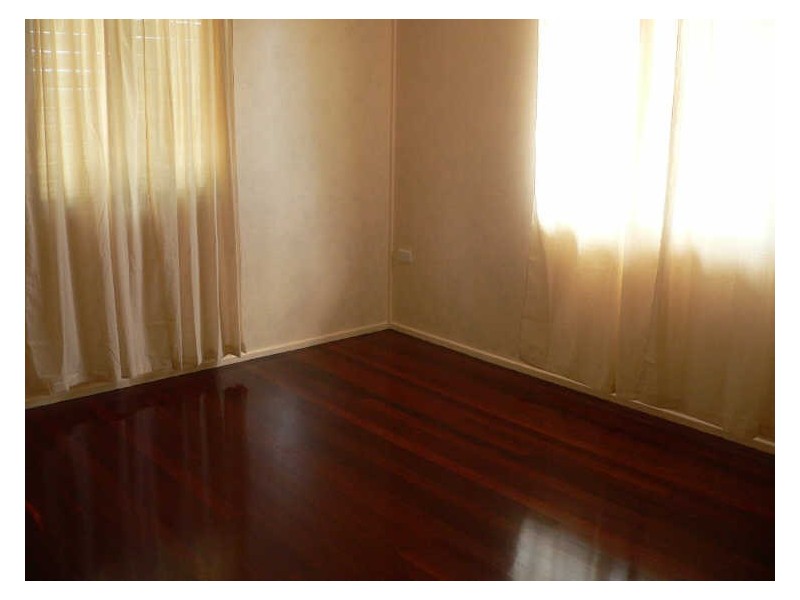 2 Boyne Crescent, West Gladstone QLD 4680