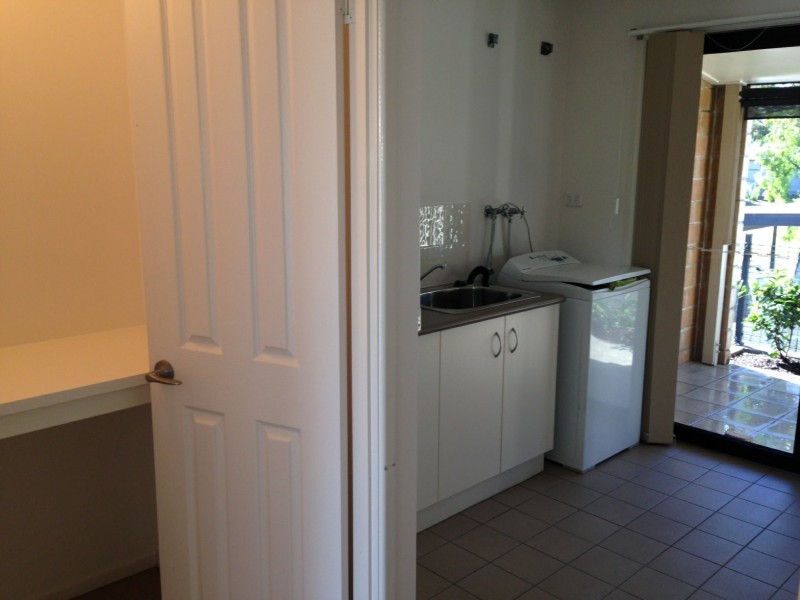 4A Fisher Street, West Gladstone QLD 4680