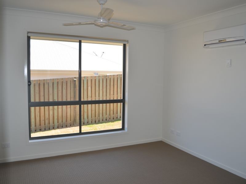 9 Eccles Close, Kirkwood QLD 4680