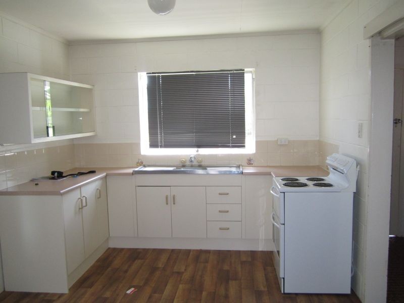 2/10 Potter Street, Clinton QLD 4680