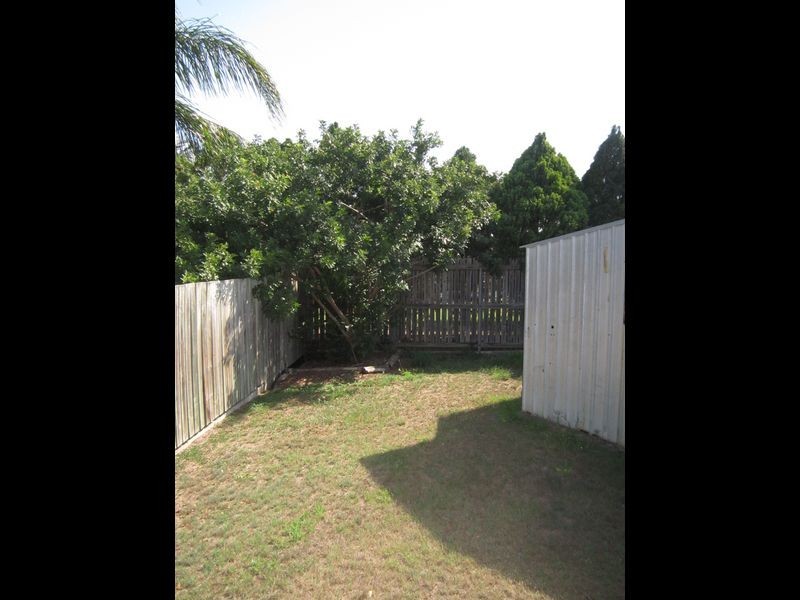 2/10 Potter Street, Clinton QLD 4680