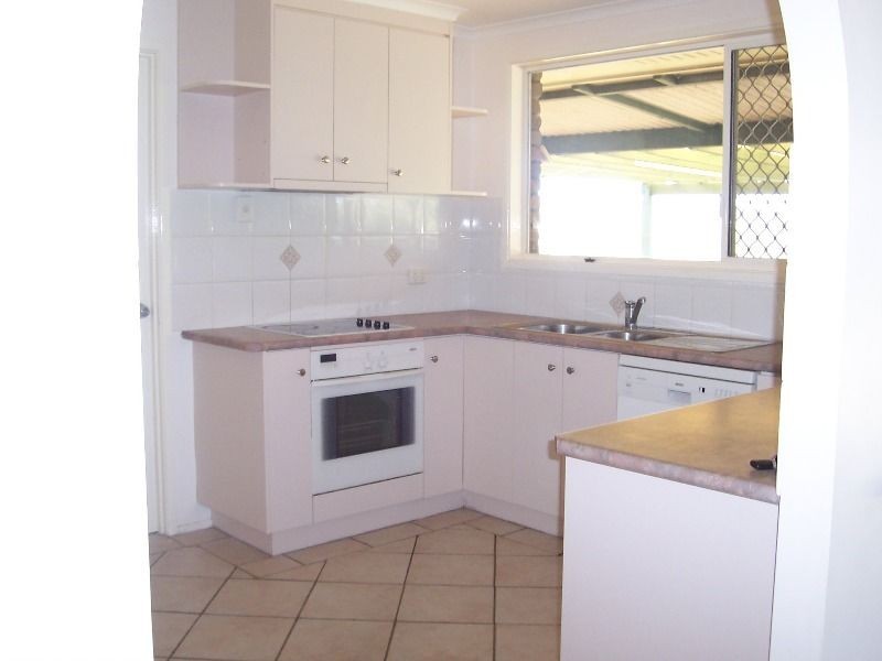 6 Bembooka Close, Glen Eden QLD 4680