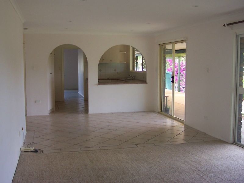 6 Bembooka Close, Glen Eden QLD 4680