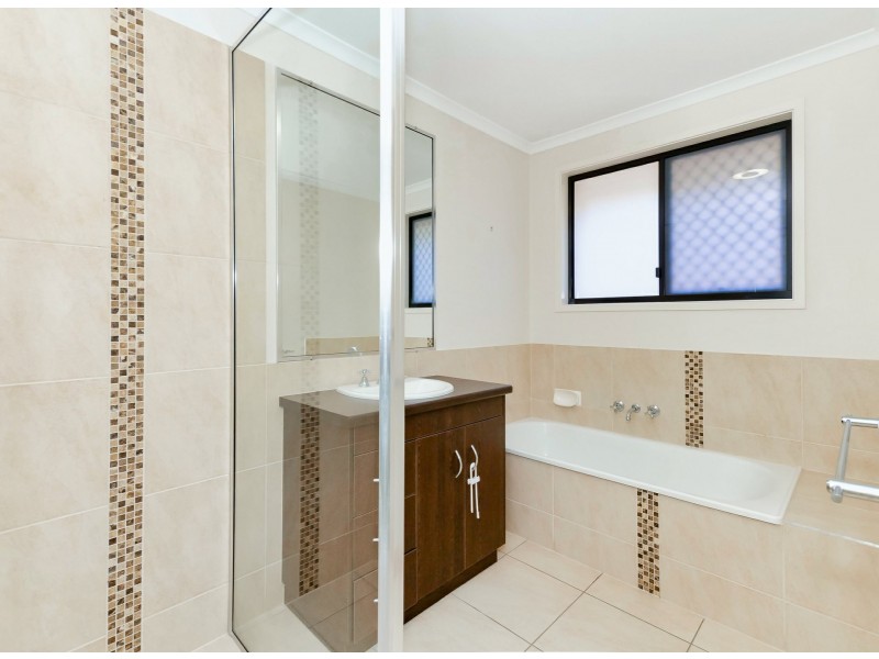 48 Cavella Drive, Glen Eden QLD 4680