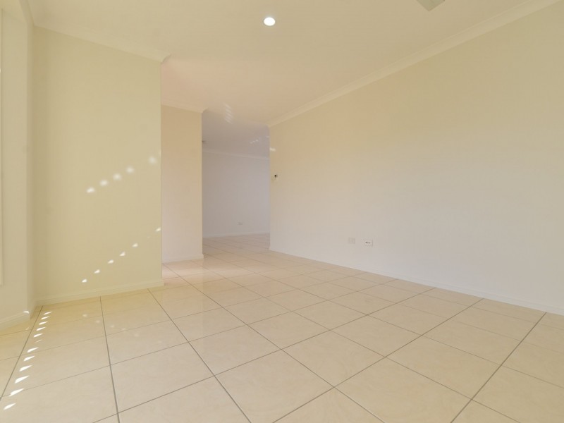 76 Col Brown Avenue, Clinton QLD 4680