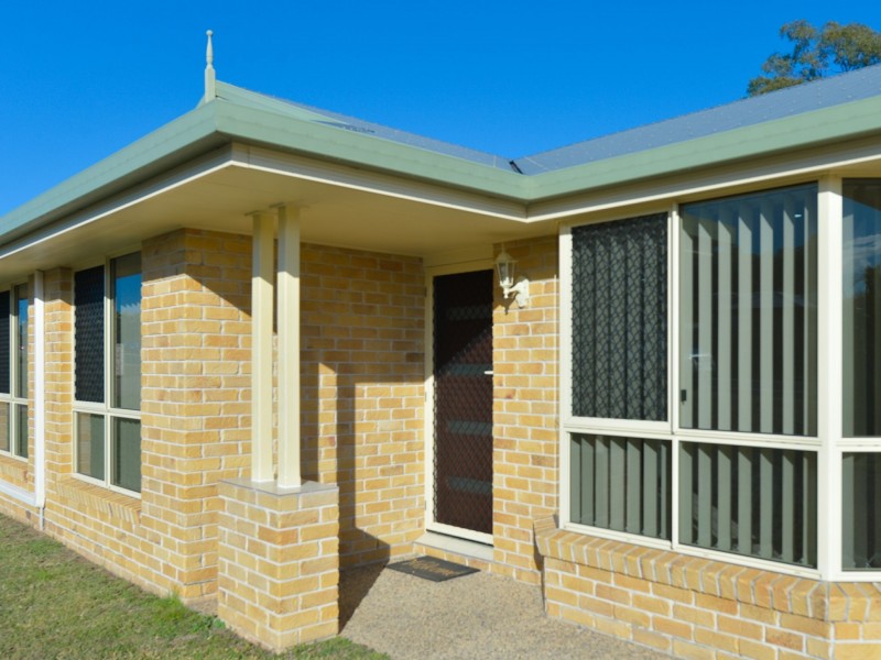 76 Col Brown Avenue, Clinton QLD 4680