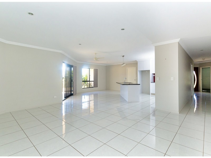 21 Jumbuck Court, Glen Eden QLD 4680