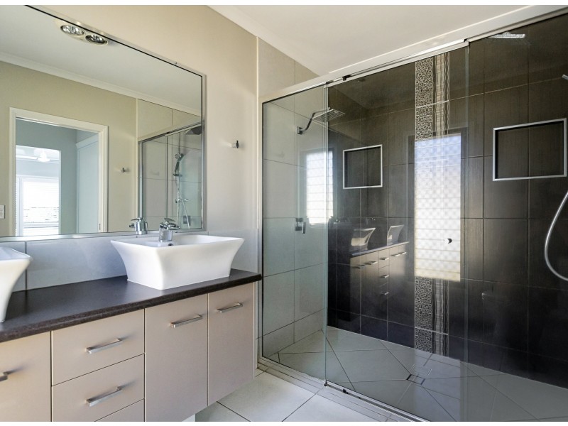 21 Jumbuck Court, Glen Eden QLD 4680