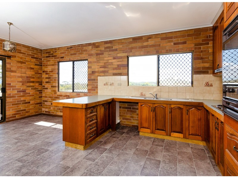 35 Mars Crescent, Telina QLD 4680