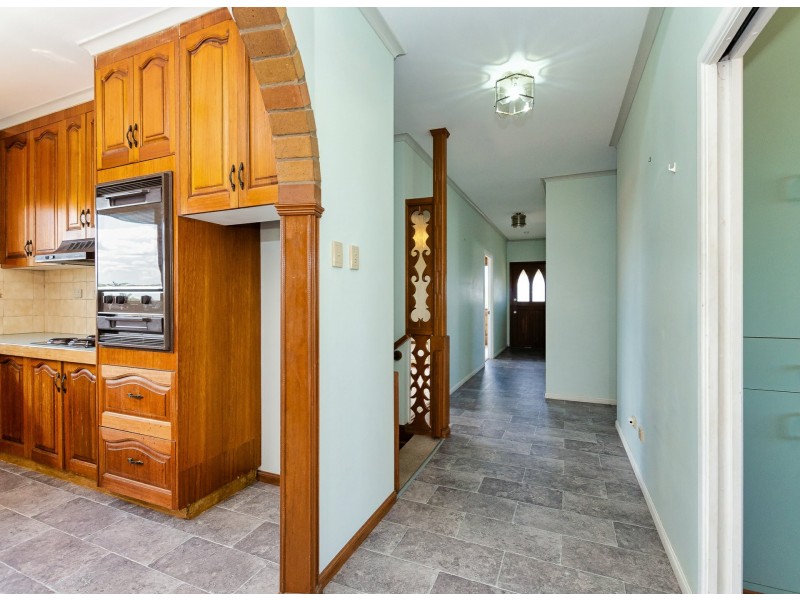 35 Mars Crescent, Telina QLD 4680