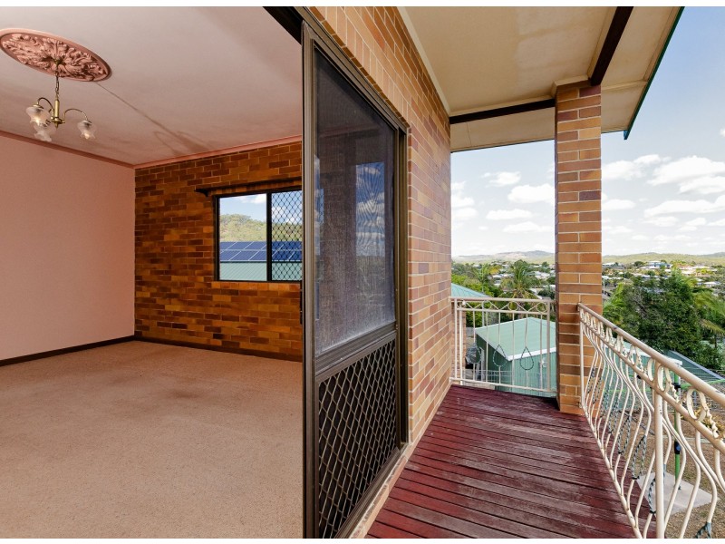 35 Mars Crescent, Telina QLD 4680