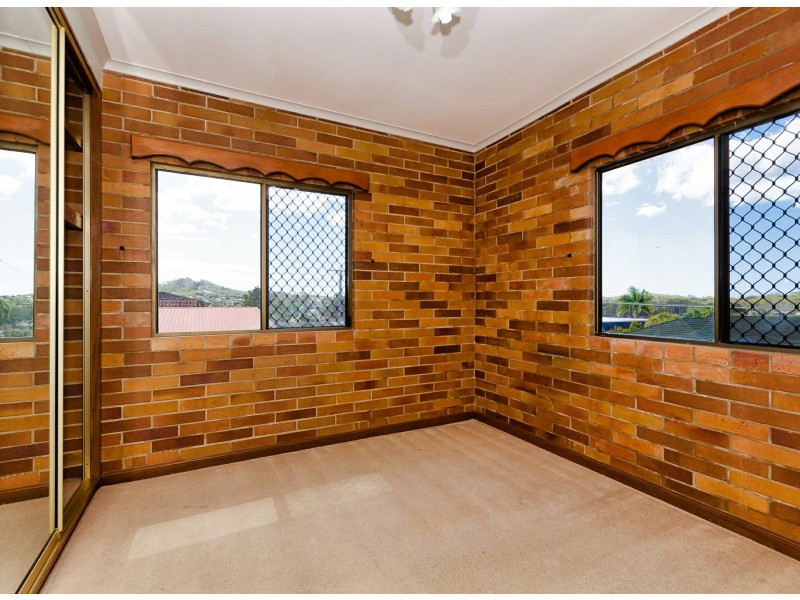 35 Mars Crescent, Telina QLD 4680