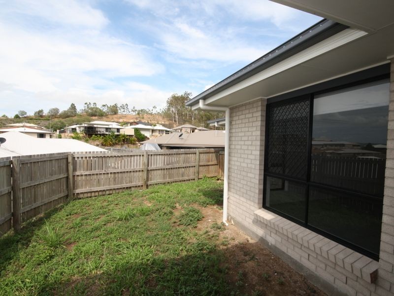 13 Cressbrook Street, Clinton QLD 4680