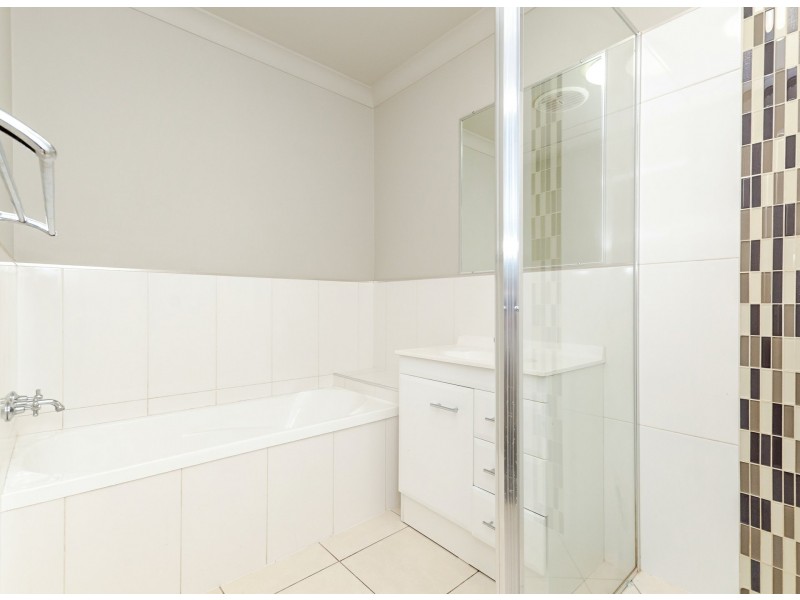 Unit 11/216 Oaka Street, South Gladstone QLD 4680