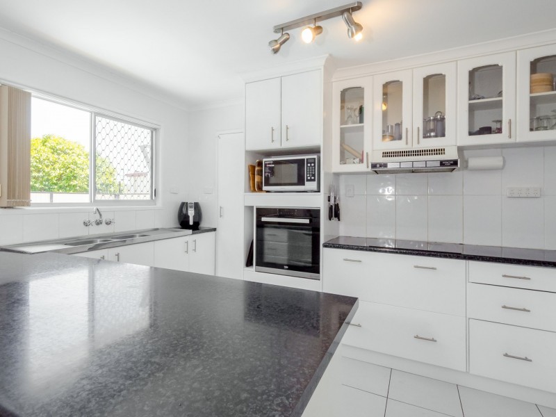 10 Saturn Crescent, Telina QLD 4680