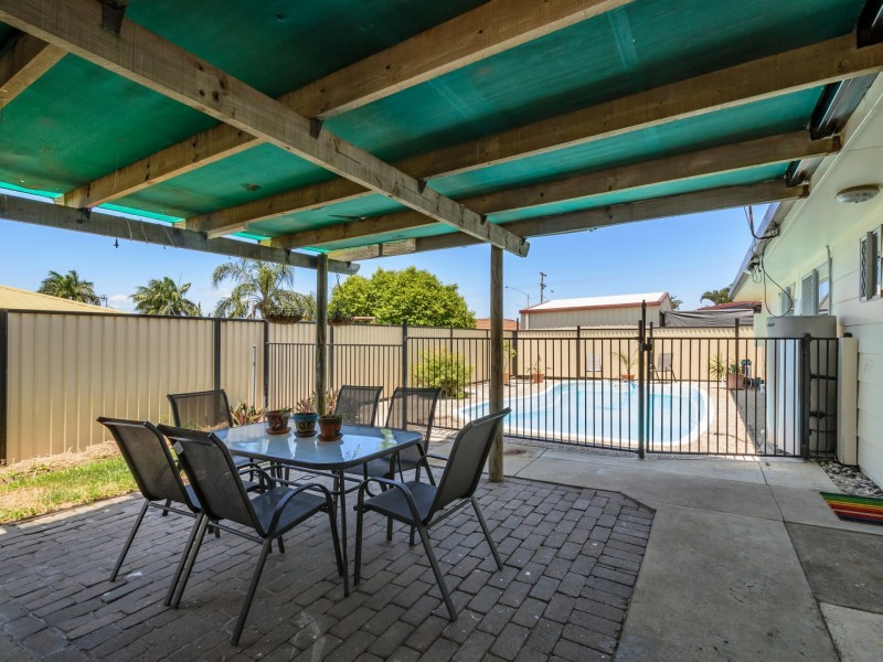 10 Saturn Crescent, Telina QLD 4680