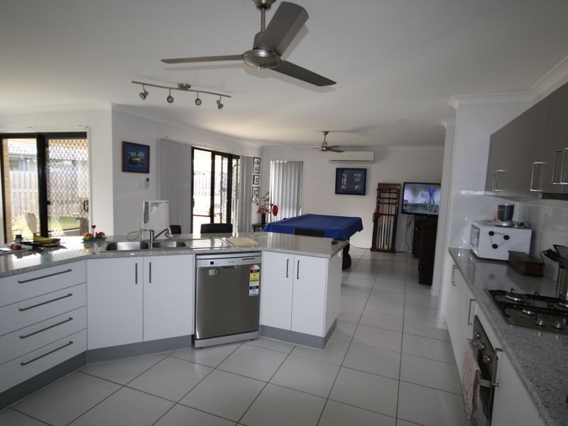 30 Creekview Drive, New Auckland QLD 4680