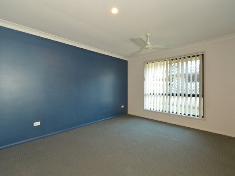 1 Eungella Parade, Clinton QLD 4680