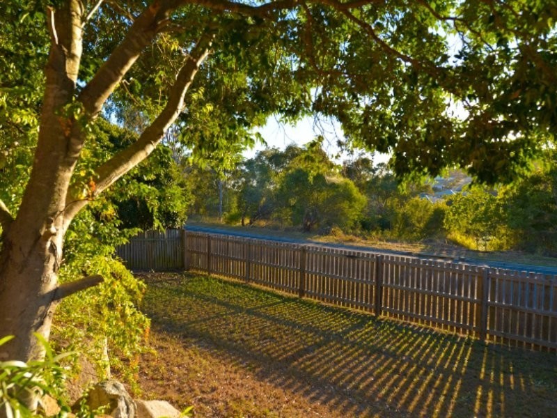 1 Eungella Parade, Clinton QLD 4680