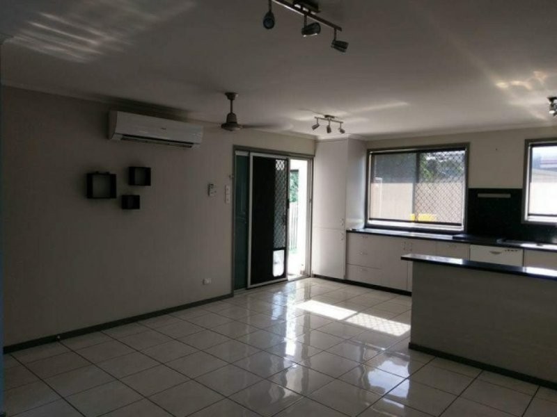 8 Ward Close, South Gladstone QLD 4680