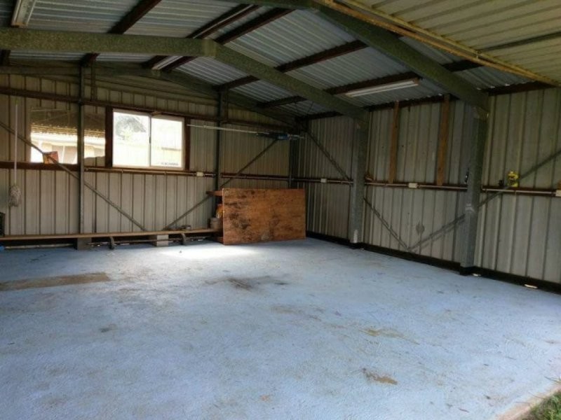 8 Ward Close, South Gladstone QLD 4680