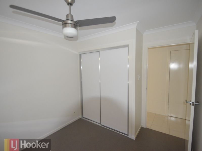 8 Seagull Boulevard, Kirkwood QLD 4680