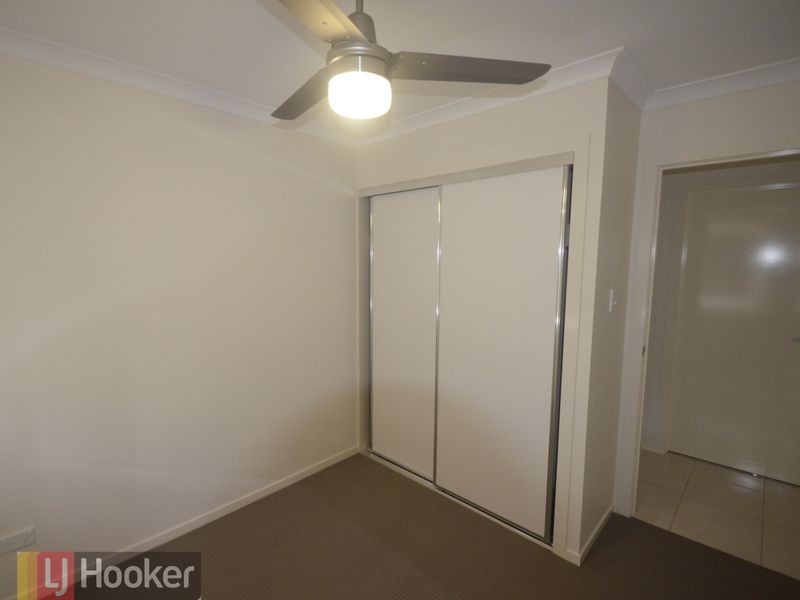 8 Seagull Boulevard, Kirkwood QLD 4680