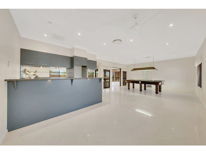 10 Dolphin Terrace, South Gladstone QLD 4680