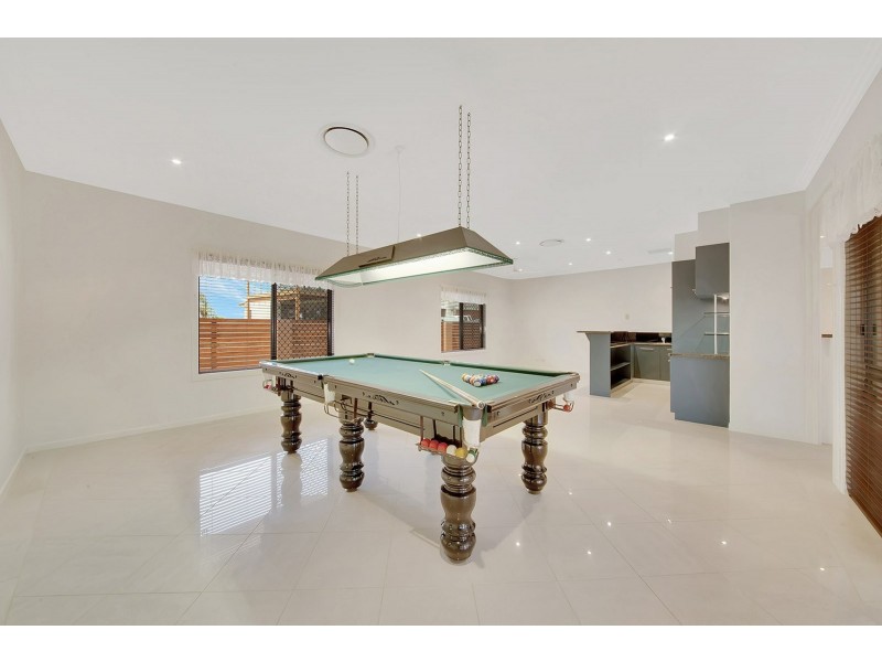 10 Dolphin Terrace, South Gladstone QLD 4680