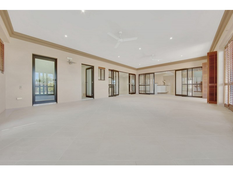 10 Dolphin Terrace, South Gladstone QLD 4680