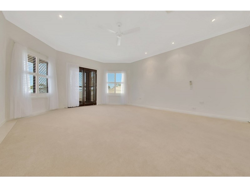 10 Dolphin Terrace, South Gladstone QLD 4680