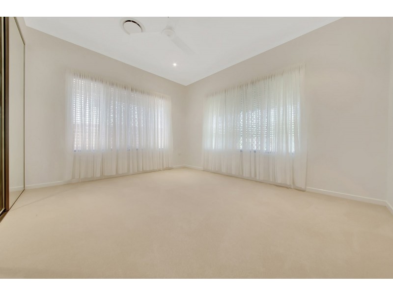 10 Dolphin Terrace, South Gladstone QLD 4680