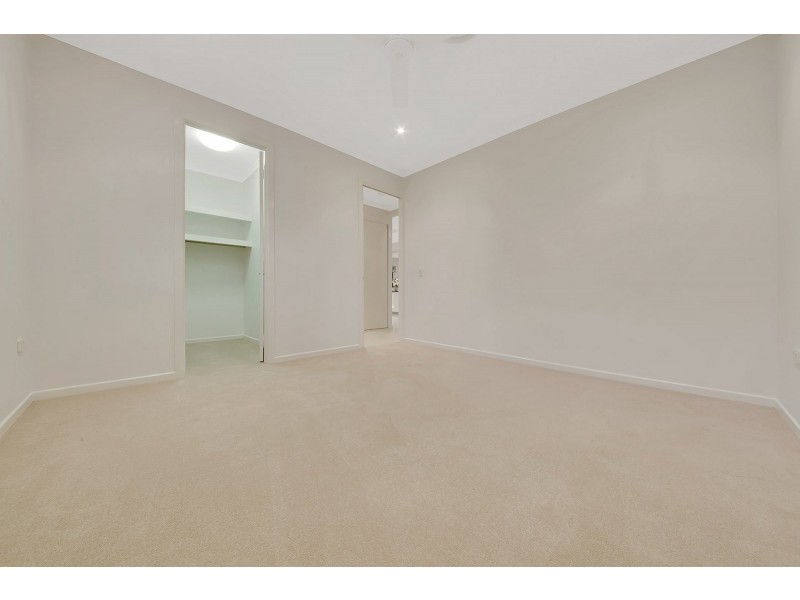 10 Dolphin Terrace, South Gladstone QLD 4680