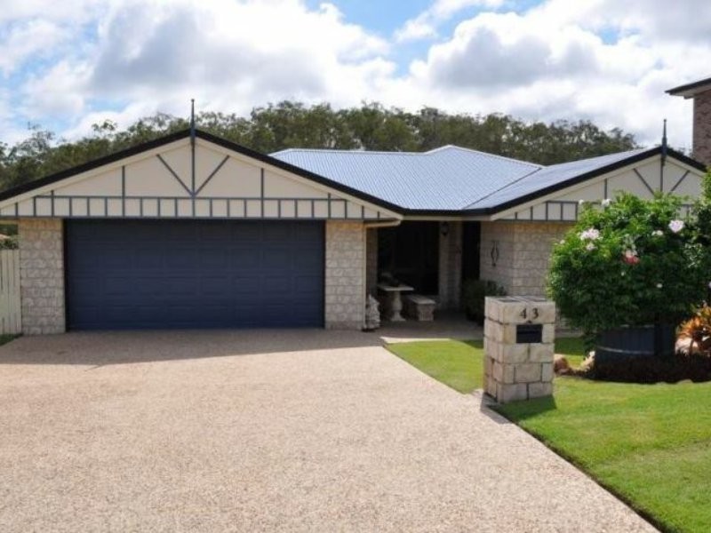 43 Katrina Blvd, New Auckland QLD 4680