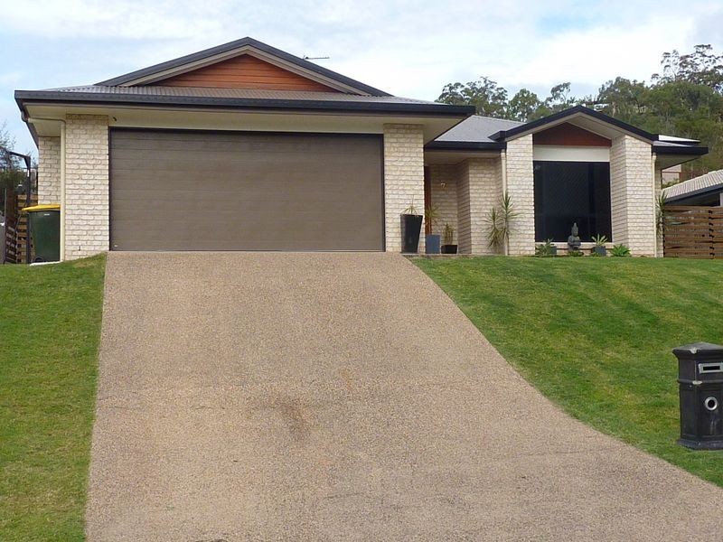 7 Larcom Rise, West Gladstone QLD 4680