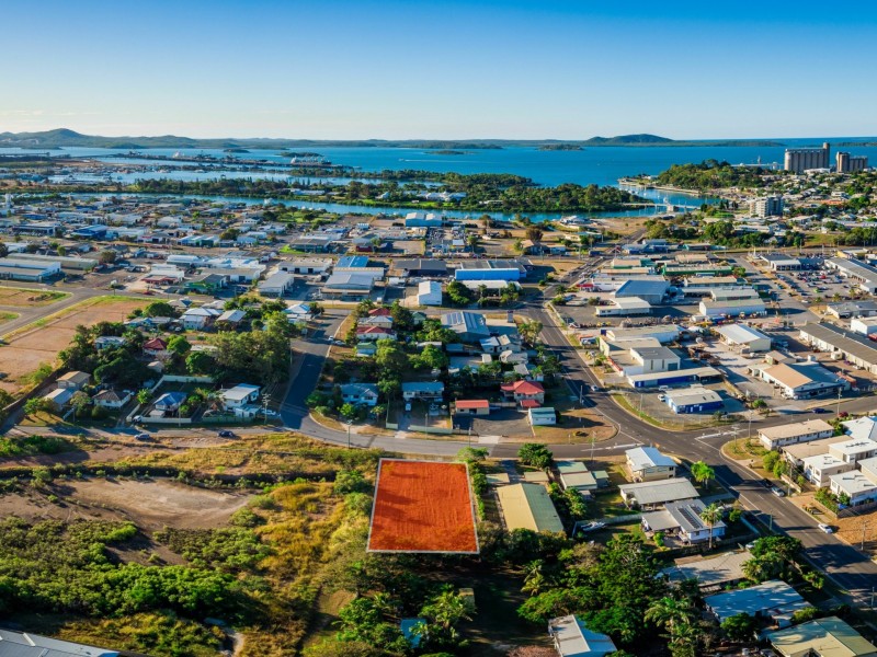 5 Murray Street, West Gladstone QLD 4680