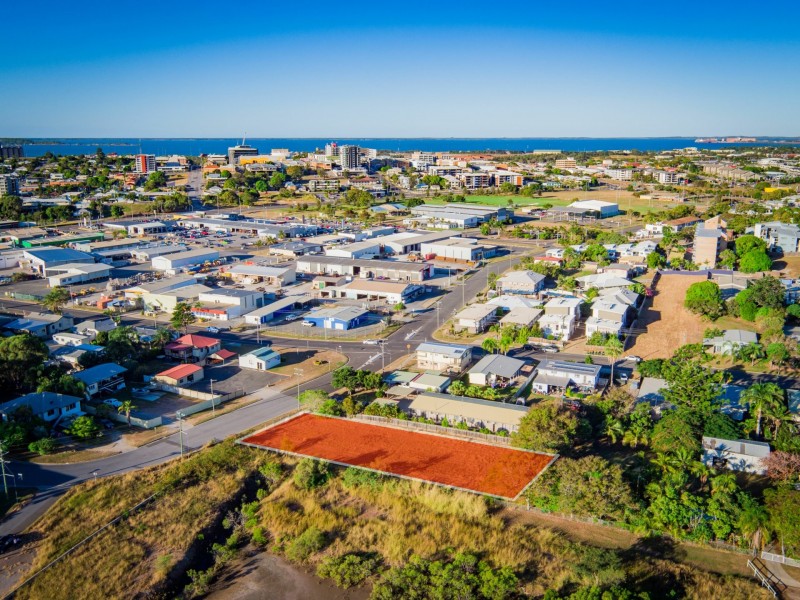 5 Murray Street, West Gladstone QLD 4680