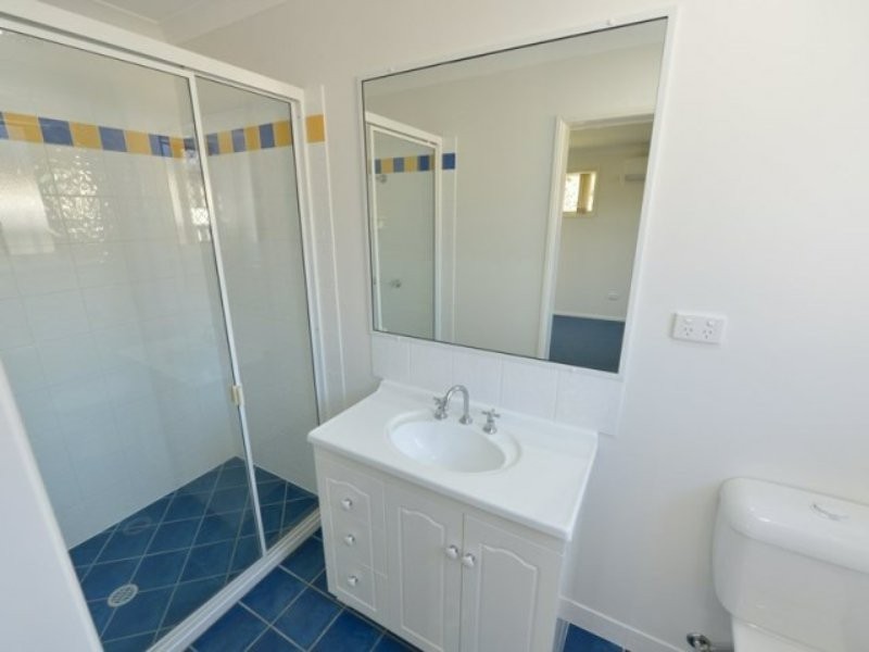 76 Col Brown Avenue, Clinton QLD 4680
