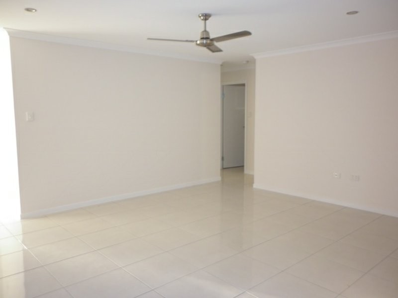 1 Sarah Court, New Auckland QLD 4680