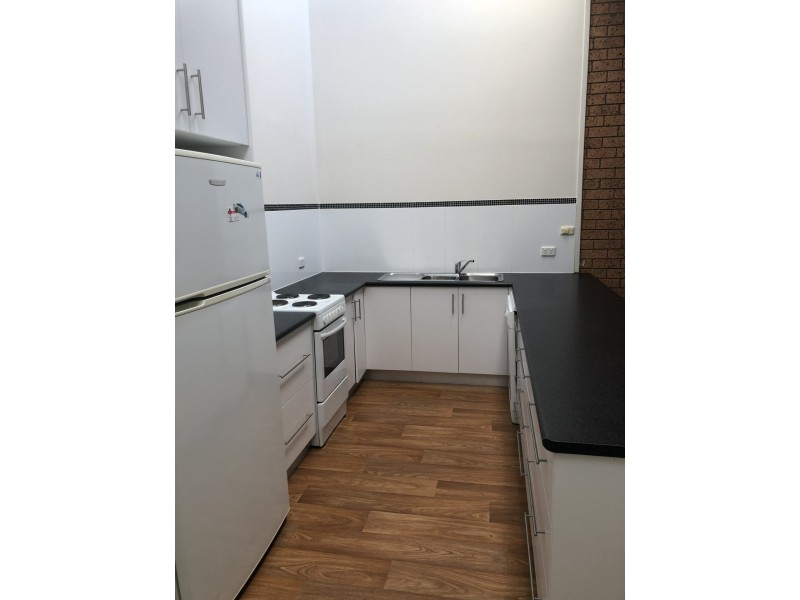 Unit 4/2 Fowler Street, West Gladstone QLD 4680