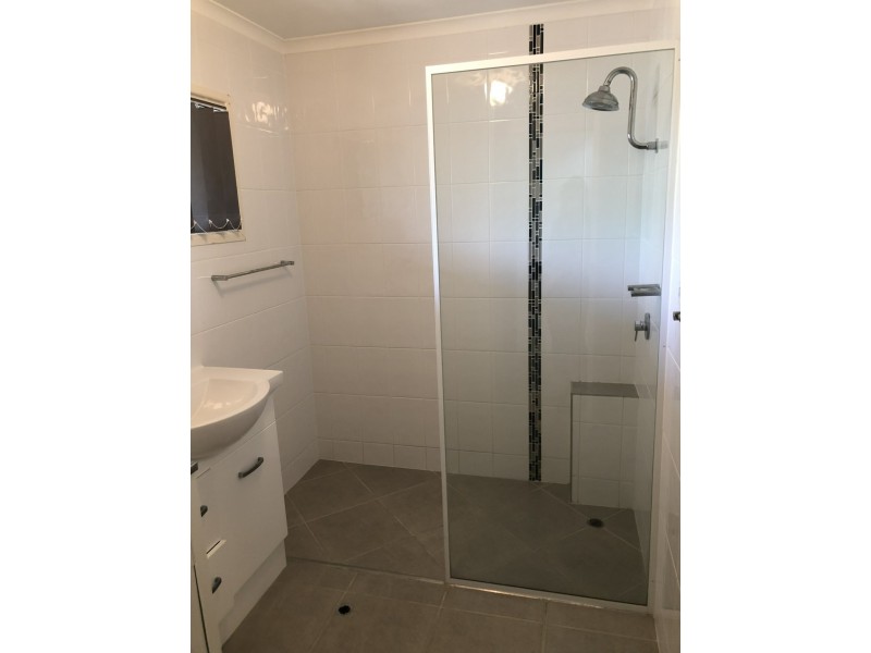 Unit 4/2 Fowler Street, West Gladstone QLD 4680