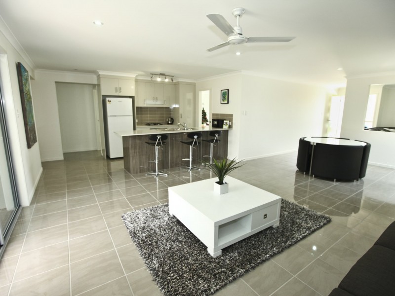 5 Sundowner Road, Clinton QLD 4680