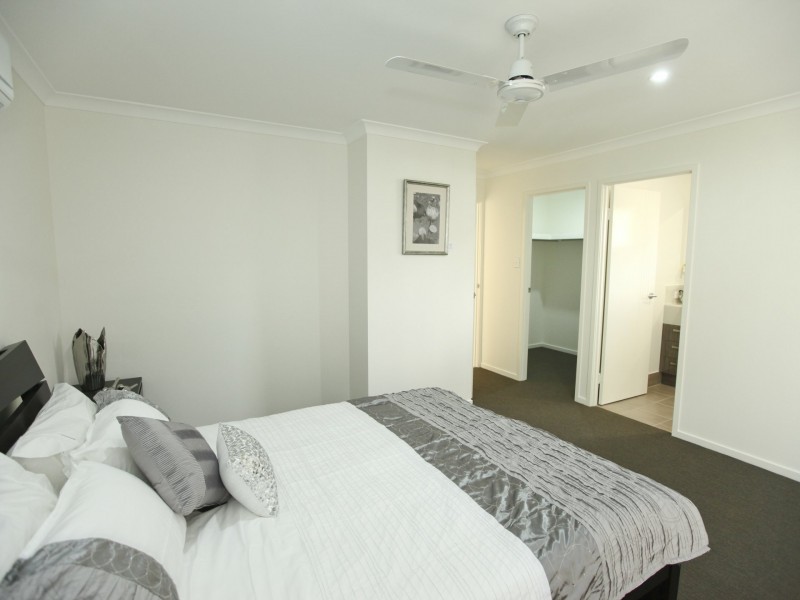 5 Sundowner Road, Clinton QLD 4680