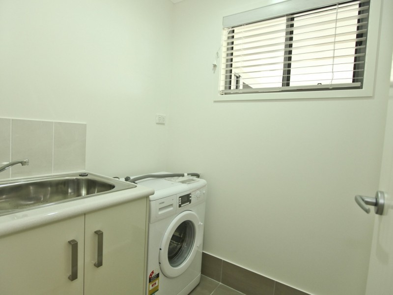 5 Sundowner Road, Clinton QLD 4680