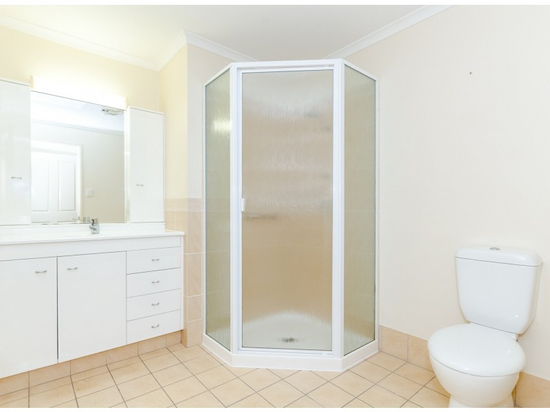 12 Sandringham Close, Telina QLD 4680